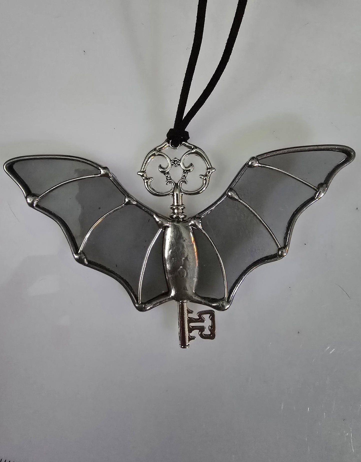 Halloween Assorted Stained Glass Bat Skeleton Keys Suncatcher